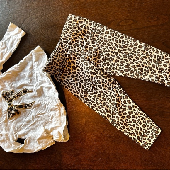 Children’s Place little girl bow outfit with leopard bottoms. Size 9-12 months. - Picture 2 of 3